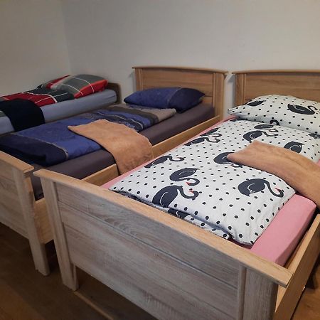 High-Quality In The Heart Of Stuttgart 4 Apartment Room photo